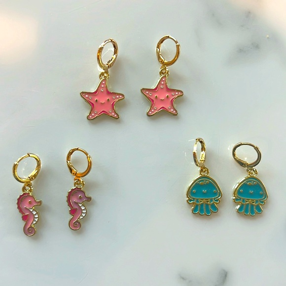 Set of three beach themed‎ earrings seahorses, starfish and jellyfish - Picture 1 of 1